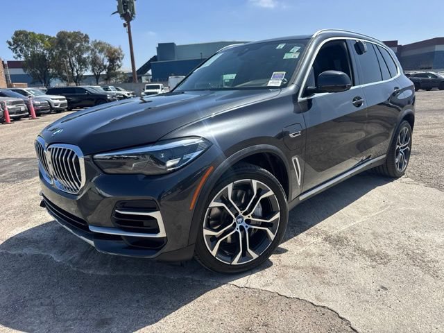 Used 2022 BMW X5 xDrive45e w/ Climate Comfort Package AWD/4WD image 13