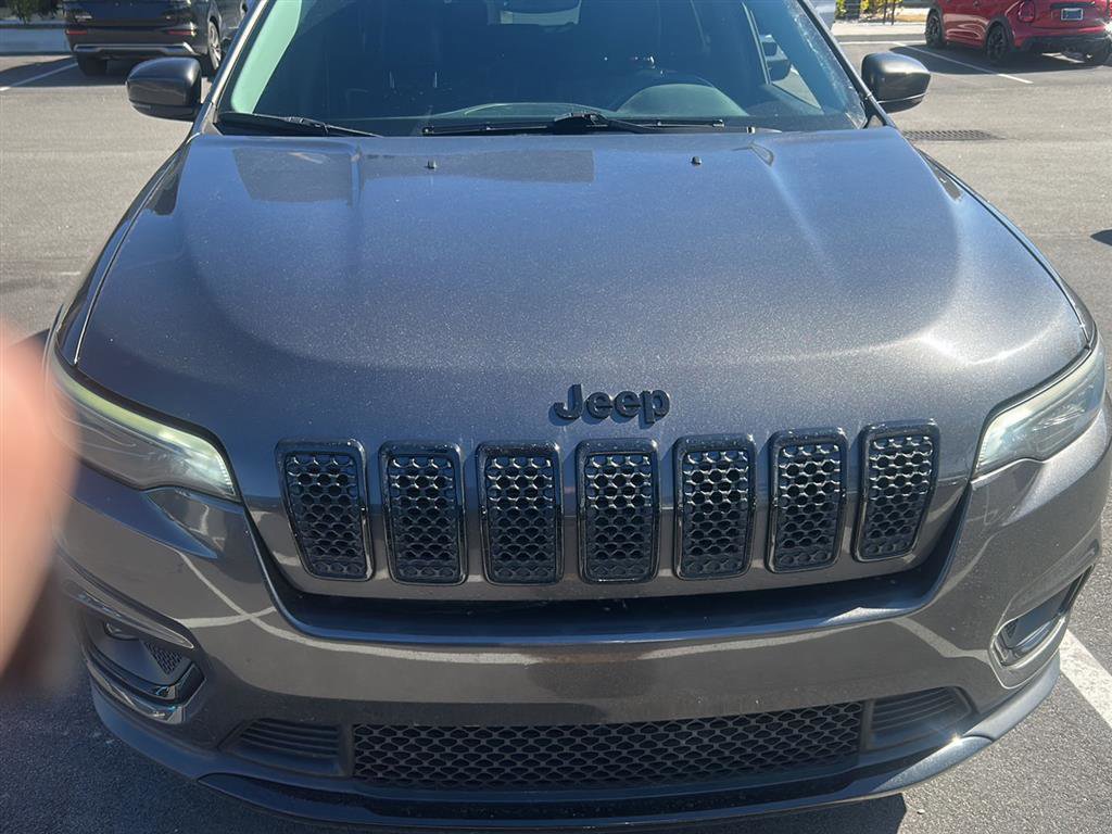 Used 2020 Jeep Cherokee Latitude Plus image 11