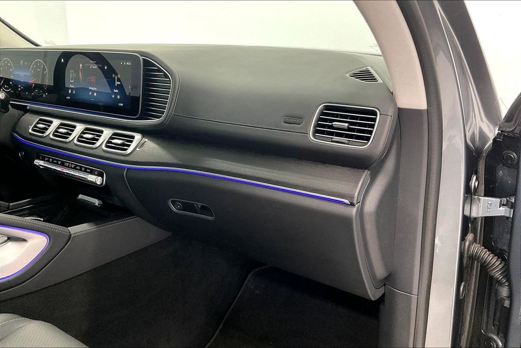 Used 2026 Mercedes-Benz GLS 450 4MATIC image 18