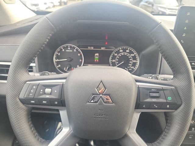 New 2026 Mitsubishi Outlander SE image 24