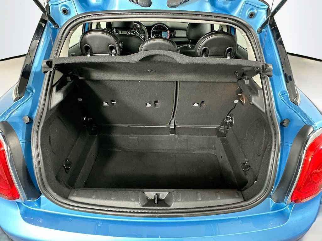 Used 2017 MINI Cooper 4-Door Hardtop FWD image 26
