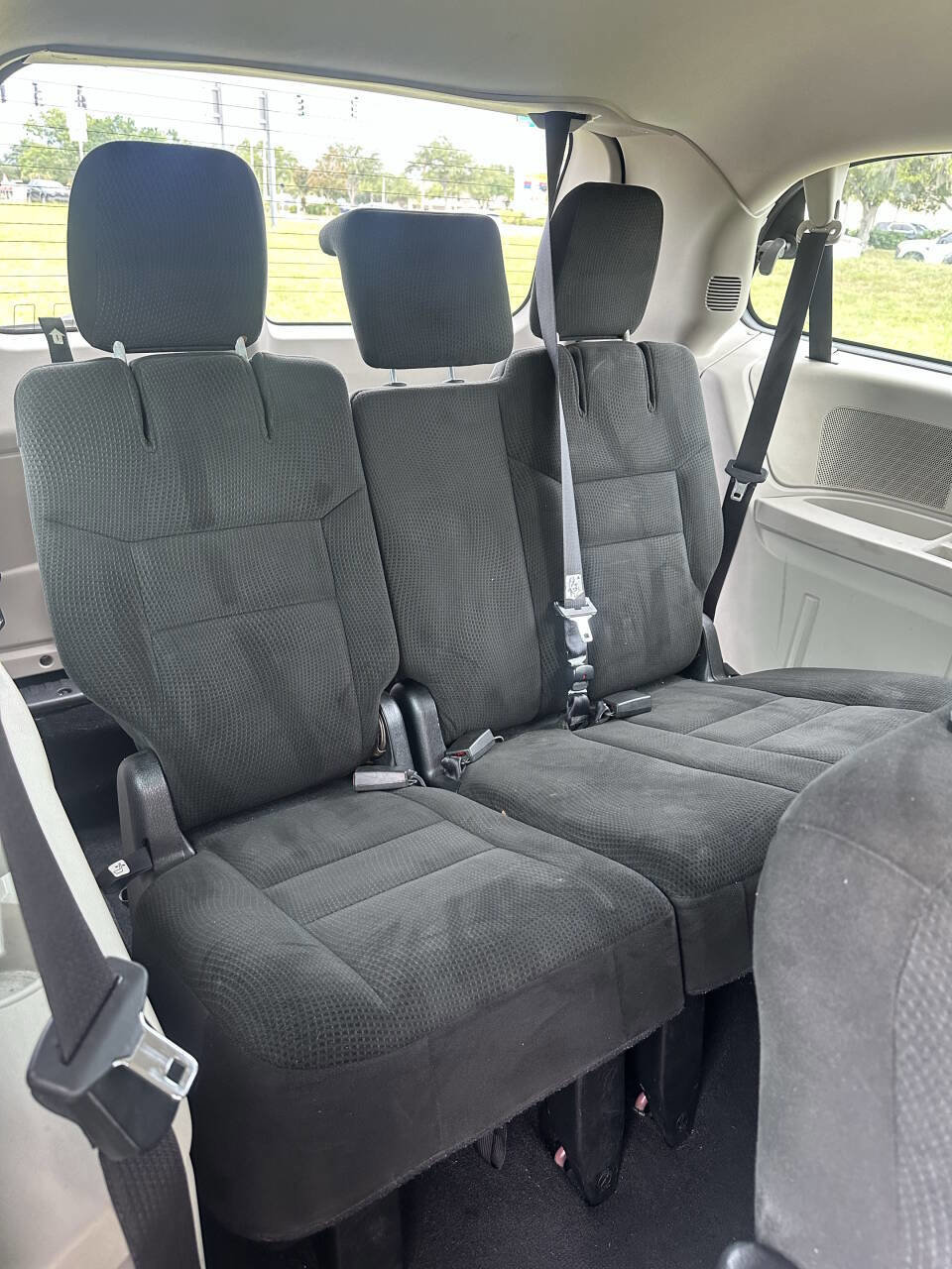 Used 2015 Dodge Grand Caravan American Value Package w/ UConnect Hands-Free Group image 18