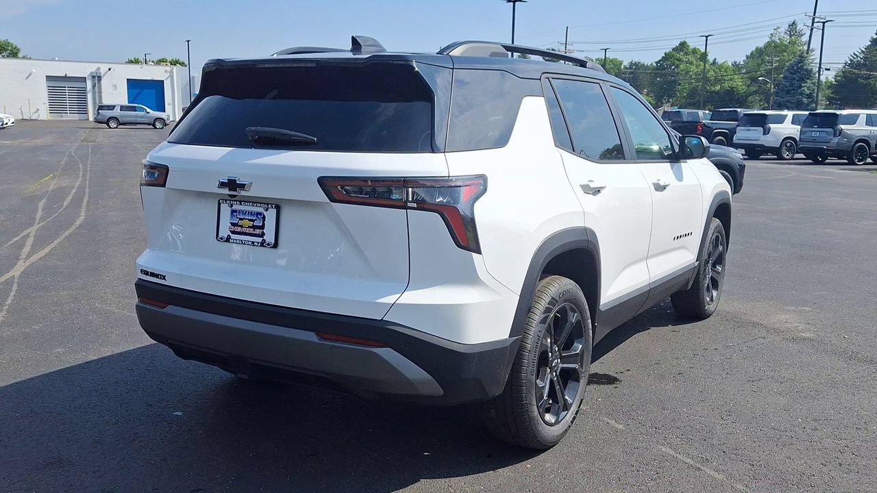 New 2026 Chevrolet Equinox LT w/ Midnight Edition FWD image 2