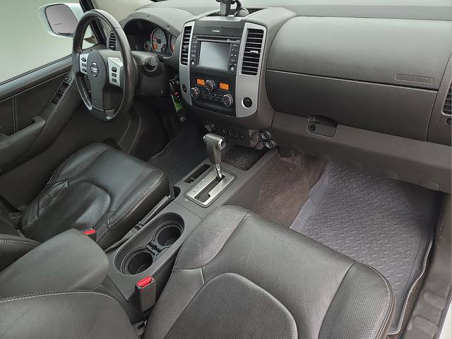 Used 2014 Nissan Frontier PRO-4X w/ Pro-4x Luxury Package AWD/4WD image 12
