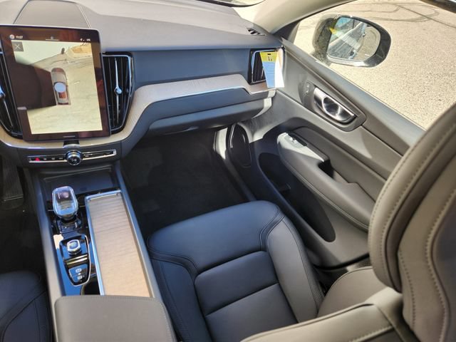 New 2026 Volvo XC60 B5 Plus w/ Climate Package AWD/4WD image 12
