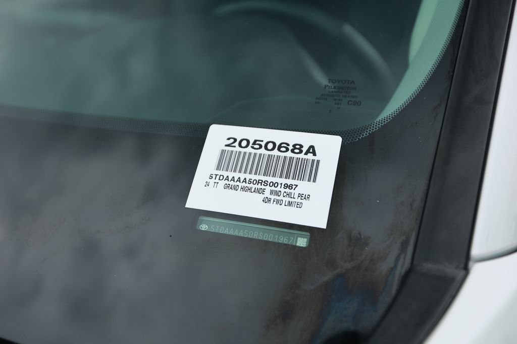 Used 2024 Toyota Grand Highlander Limited image 37