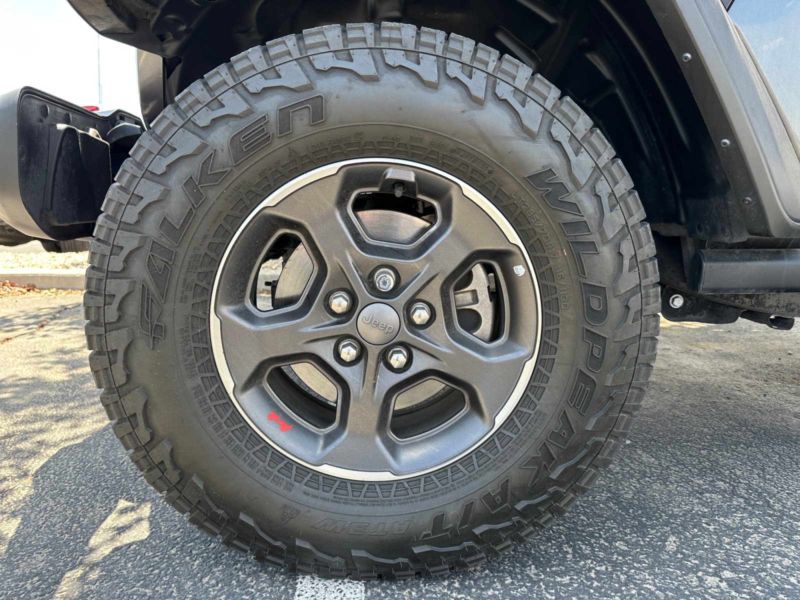 Used 2022 Jeep Gladiator Rubicon w/ Cold Weather Group AWD/4WD image 10