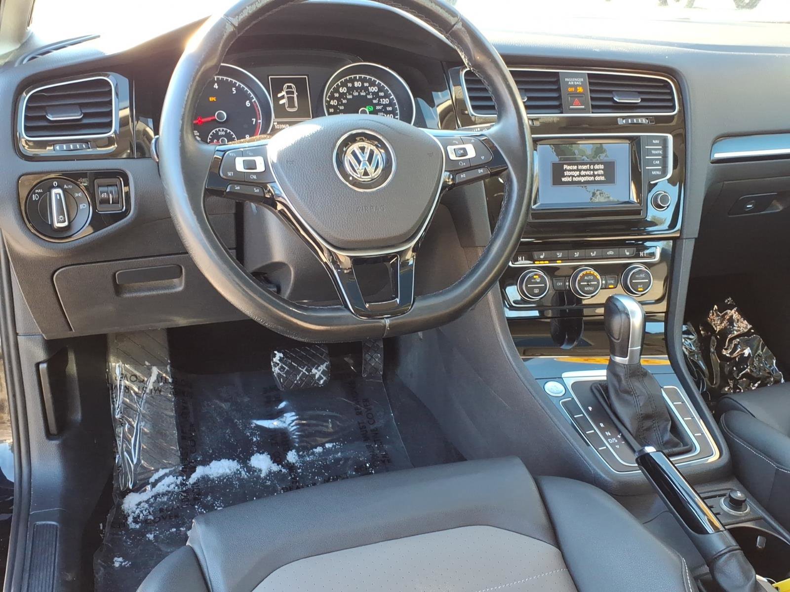 Used 2015 Volkswagen Golf SEL image 12