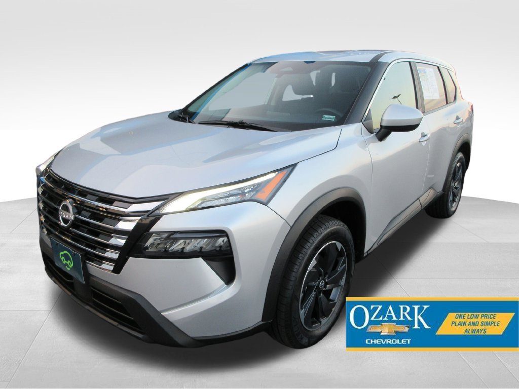 Used 2025 Nissan Rogue SV