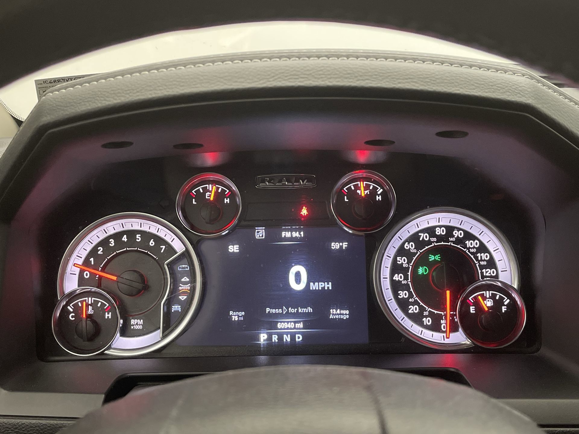 Used 2018 RAM 1500 Laramie AWD/4WD image 9
