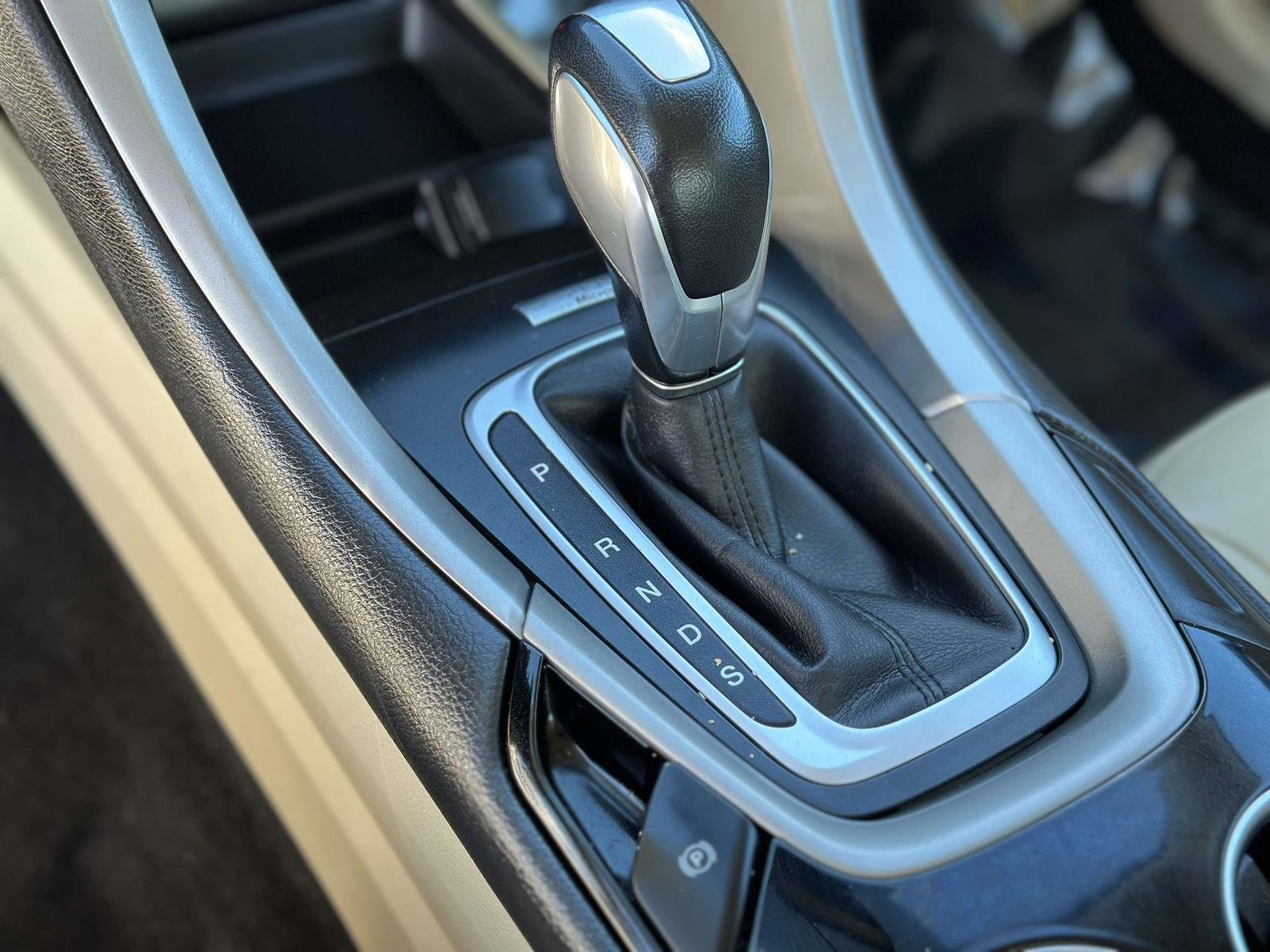 Used 2013 Ford Fusion SE image 11