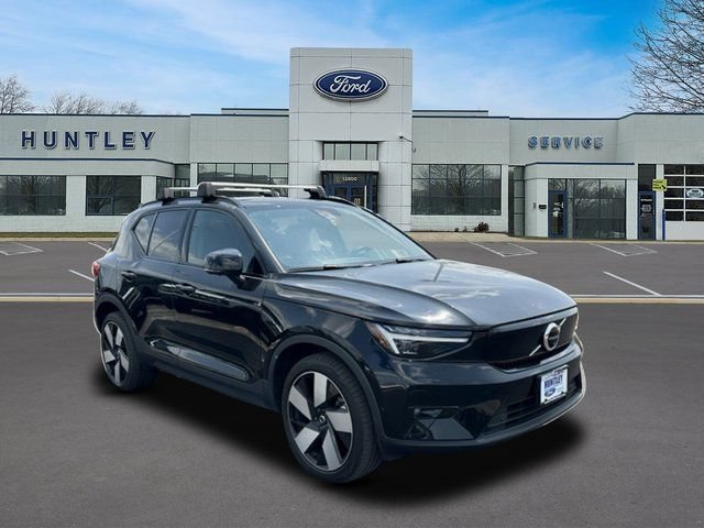 Used 2023 Volvo XC40 Recharge Ultimate w/ Protection Package Premier AWD/4WD image 3