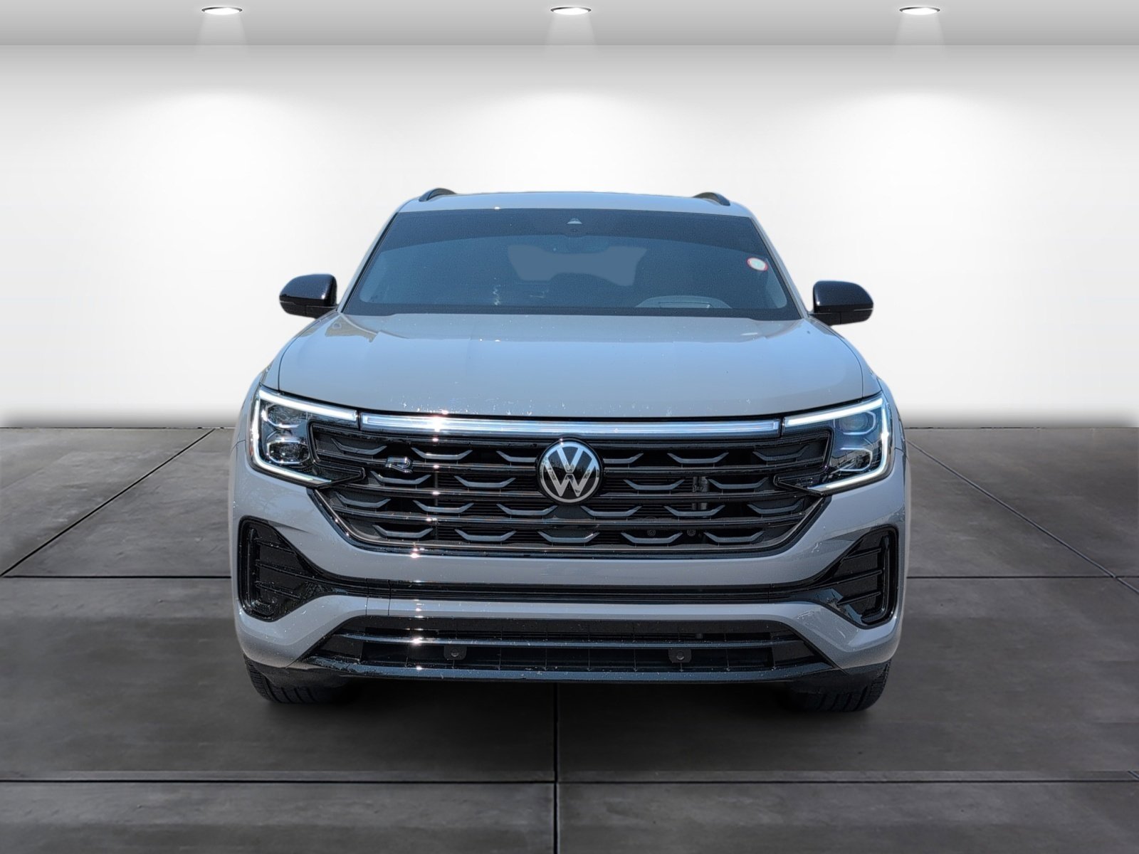 Used 2025 Volkswagen Atlas Cross Sport SEL R-Line AWD/4WD image 6