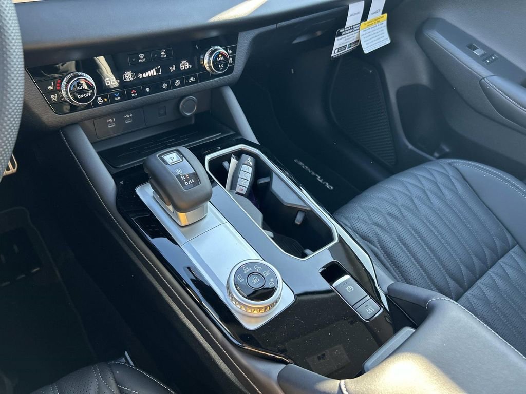 Used 2025 Mitsubishi Outlander SEL image 28