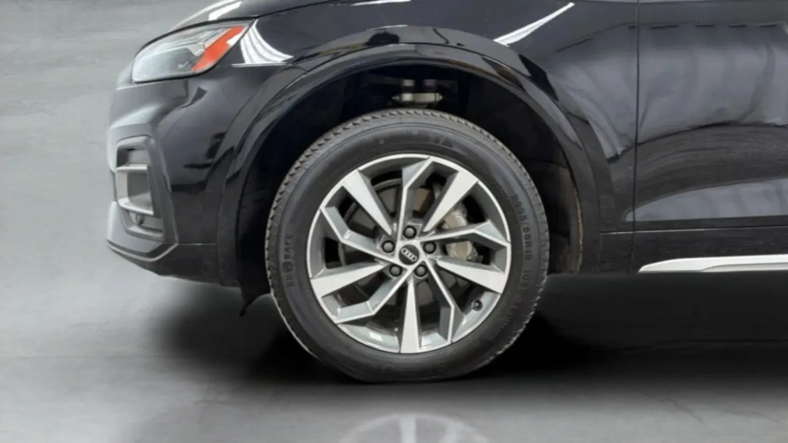 Used 2021 Audi Q5 2.0T Premium Plus w/ Premium Plus Package AWD/4WD image 28