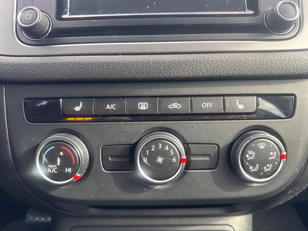 Used 2017 Volkswagen Tiguan Limited image 20