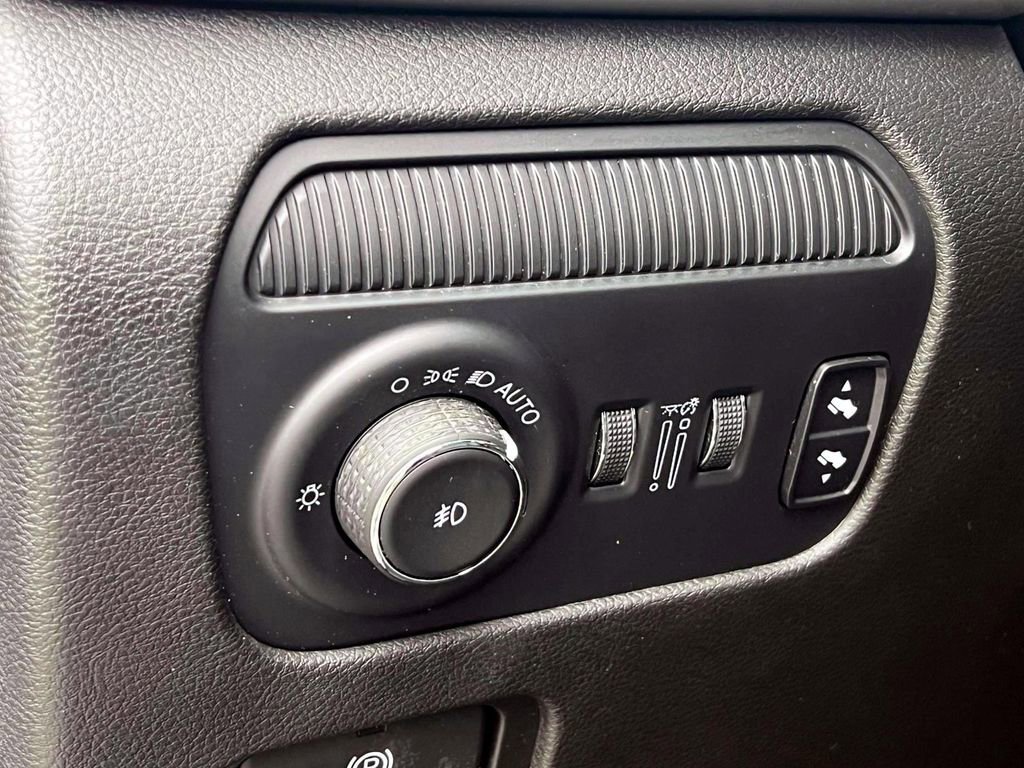 Used 2023 Jeep Wagoneer Series III w/ Convenience Group I image 21