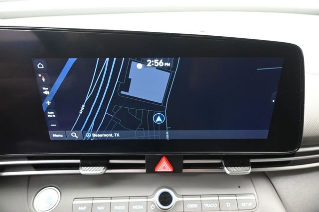 Used 2023 Hyundai Elantra SEL w/ Convenience Package FWD image 4