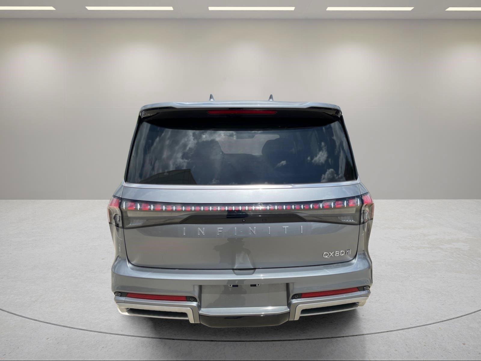 Certified 2025 INFINITI QX80 Sensory AWD/4WD image 4