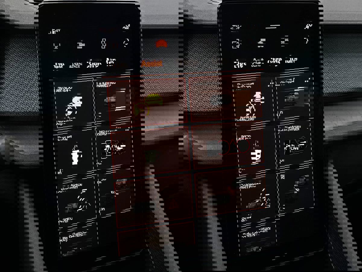 Used 2022 Polestar Polestar 2 w/ Plus Package image 37