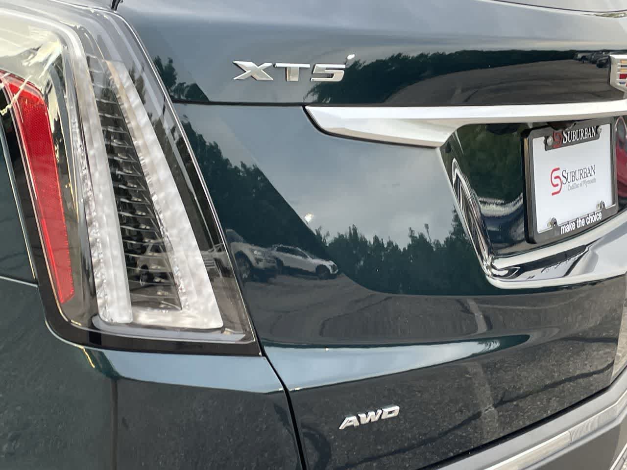 Certified 2024 Cadillac XT5 Sportv AWD/4WD image 39