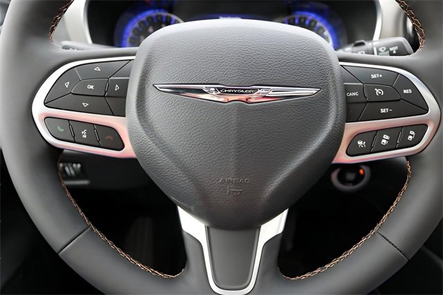 New 2026 Chrysler Pacifica Pinnacle image 22