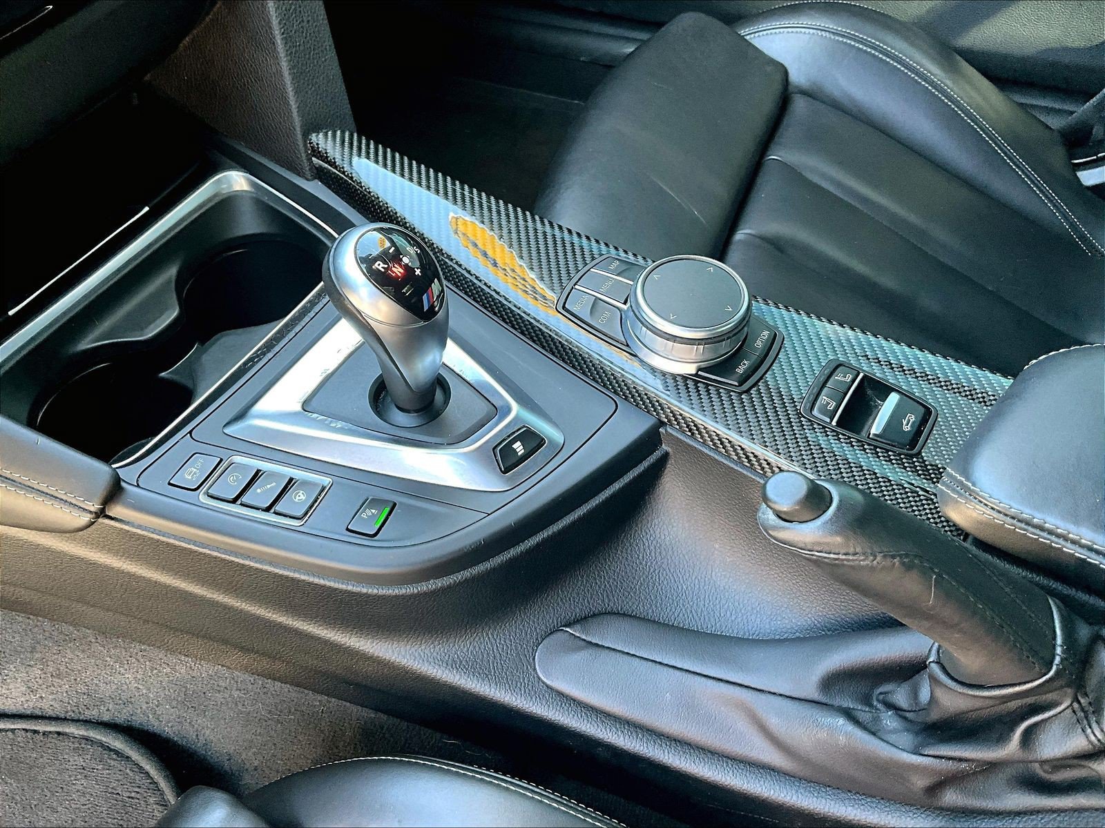 Used 2020 BMW M4 Convertible RWD image 18