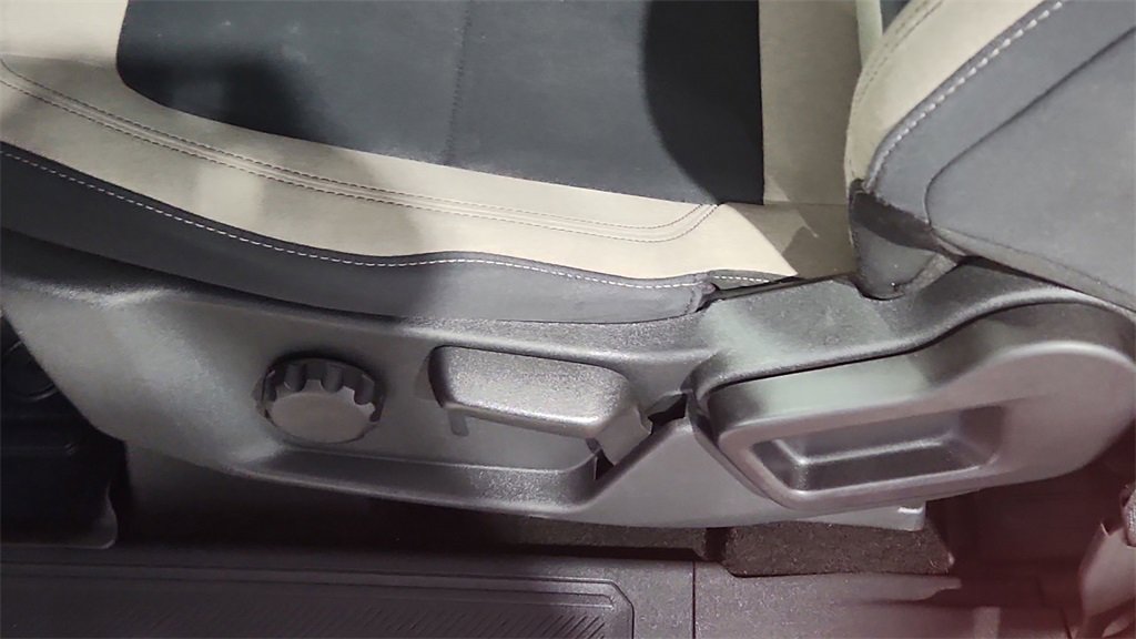 Used 2023 Ford Bronco Big Bend image 16