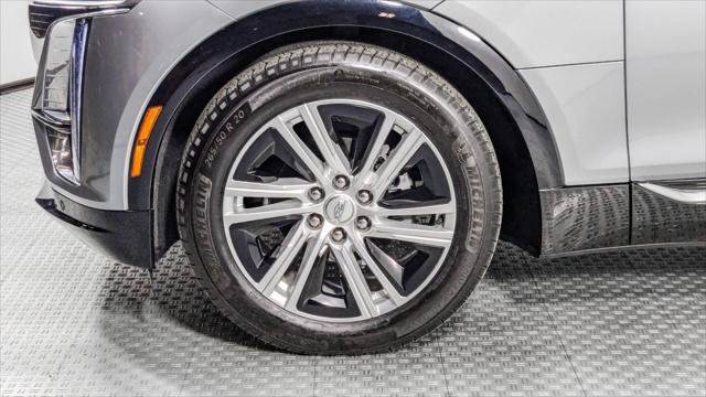 Used 2024 Cadillac Lyriq Tech RWD image 35