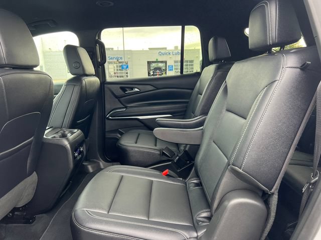 Used 2026 Chevrolet Traverse LT AWD/4WD image 5