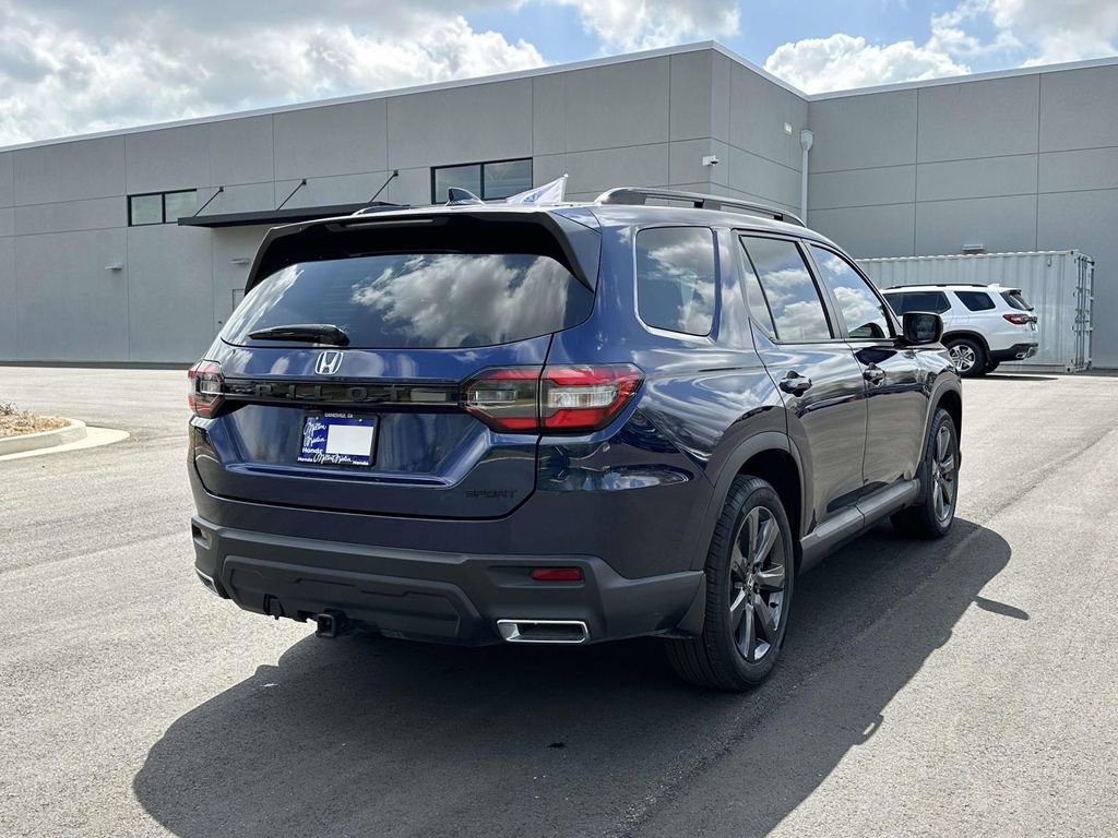 Certified 2025 Honda Pilot Sport image 26