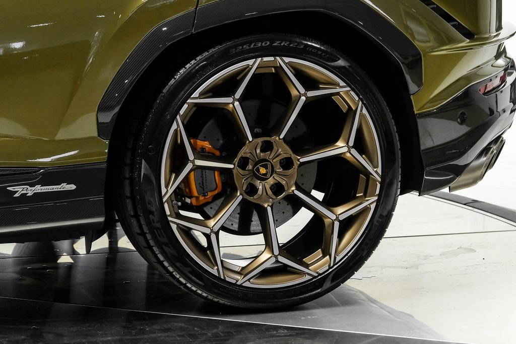 Used 2023 Lamborghini Urus Performante AWD/4WD image 76
