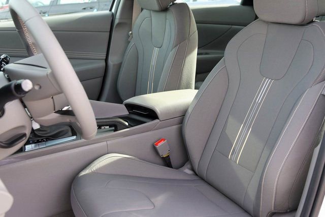 New 2026 Hyundai Elantra Sport image 10