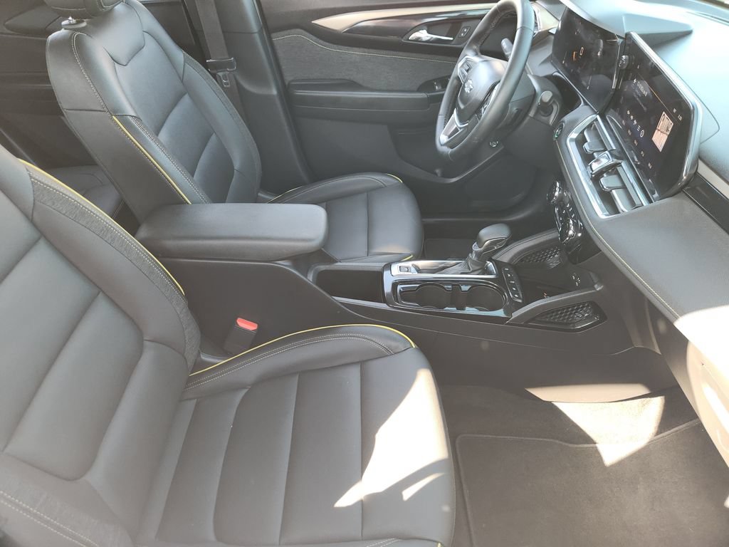 Used 2024 Chevrolet TrailBlazer ACTIV w/ Convenience Package FWD image 13