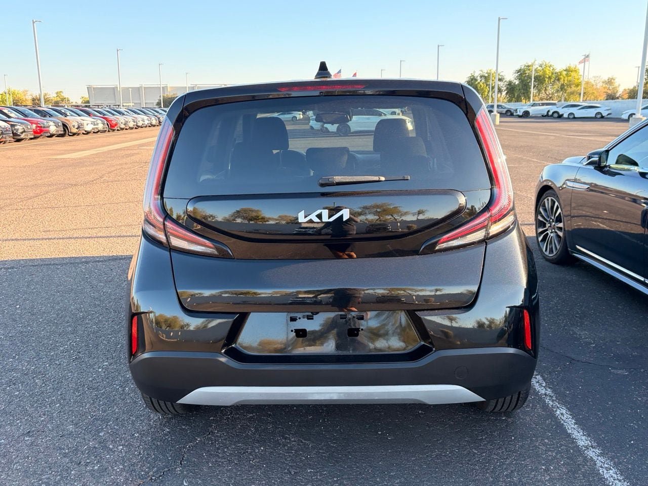 Used 2023 Kia Soul S FWD image 6