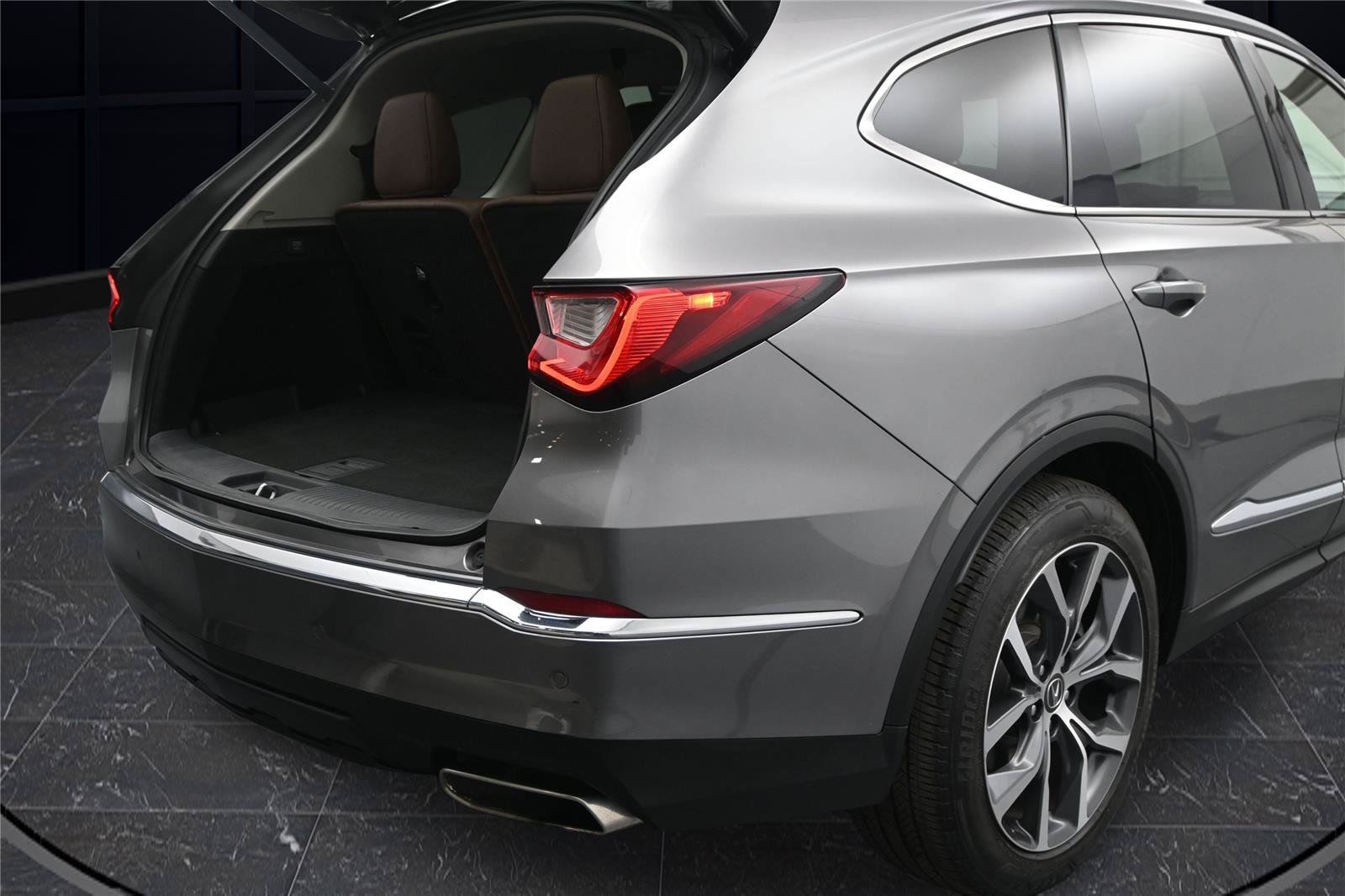 Certified 2024 Acura MDX SH-AWD w/ Technology Package image 13