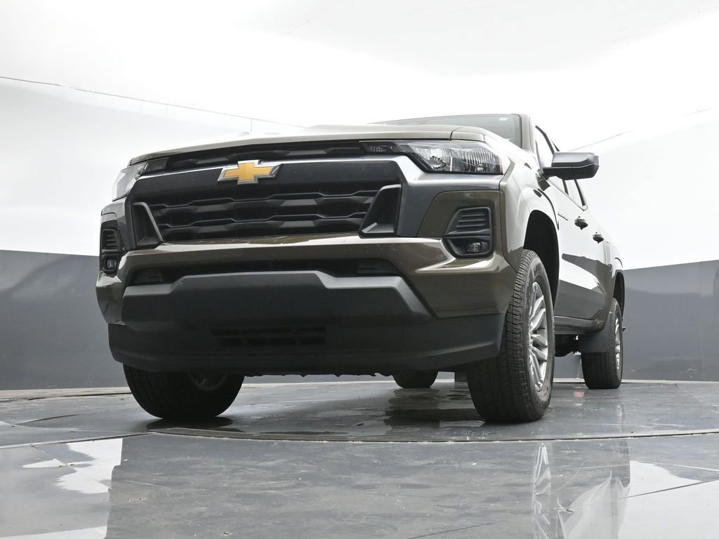 Used 2024 Chevrolet Colorado LT w/ LT Convenience Package image 33