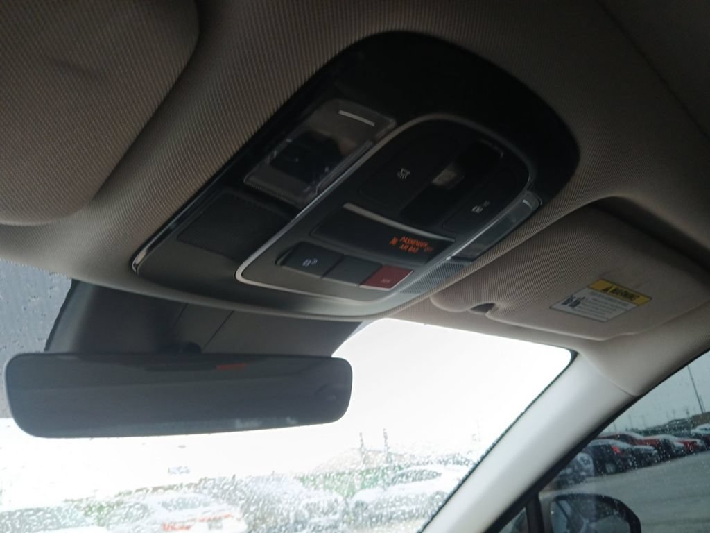 Certified 2025 Hyundai Sonata Limited FWD image 27