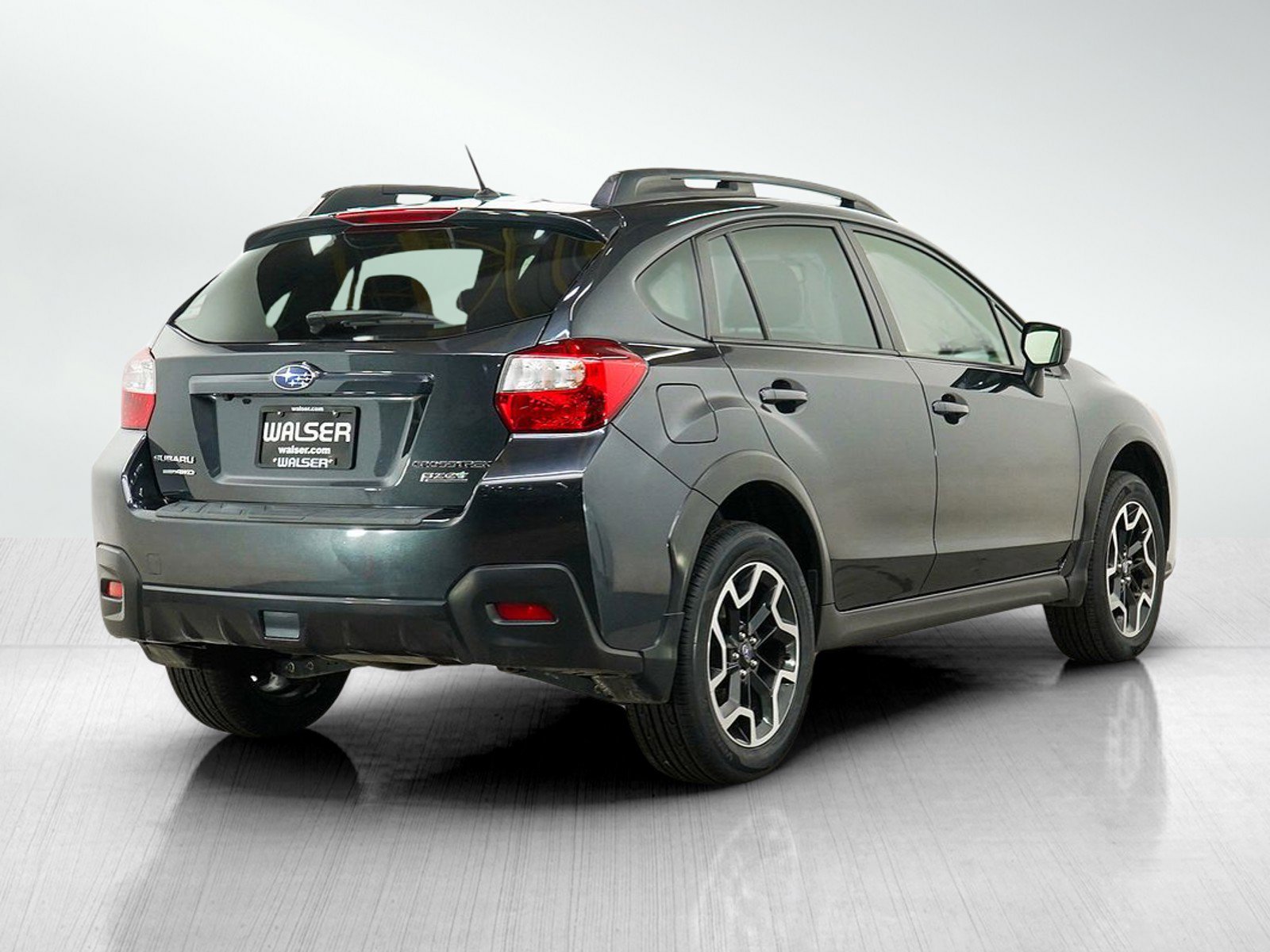 Used 2016 Subaru Crosstrek 2.0i Premium w/ Moonroof Package AWD/4WD image 5