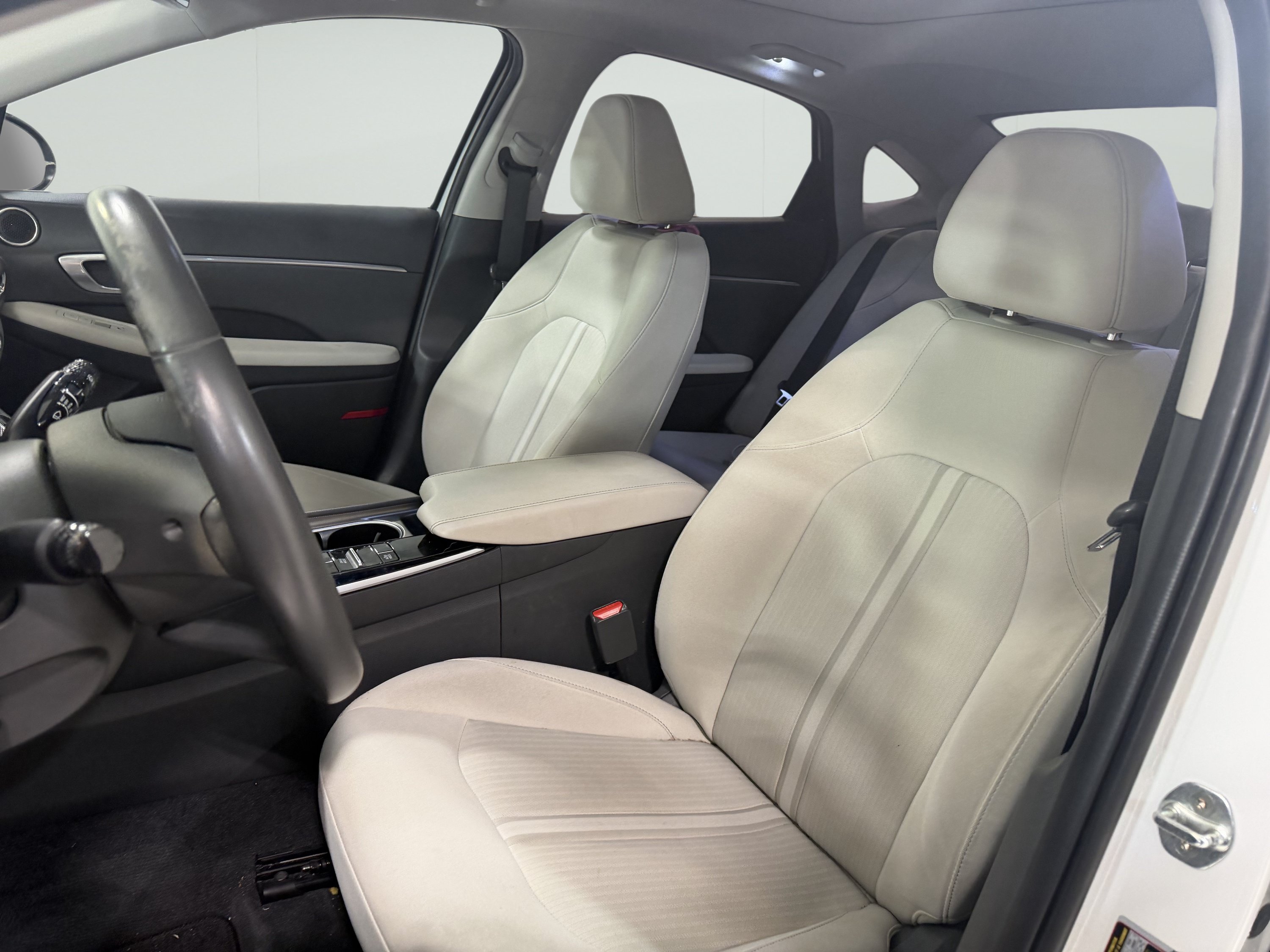 Used 2022 Hyundai Sonata SEL w/ Convenience Package FWD image 10