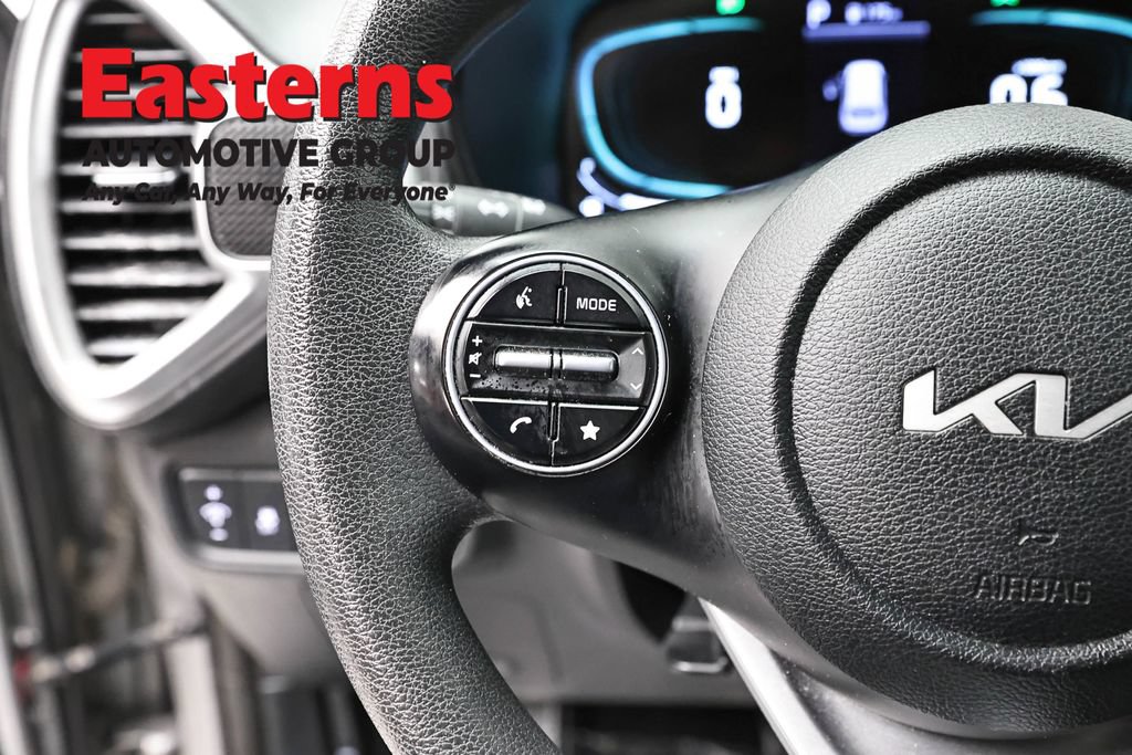 Used 2023 Kia Soul LX w/ Option Group 015 FWD image 15