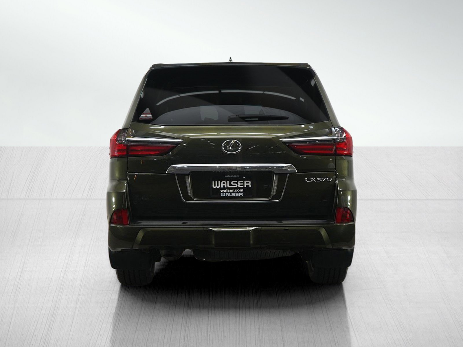 Used 2021 Lexus LX 570 4WD w/ Luxury Package image 4