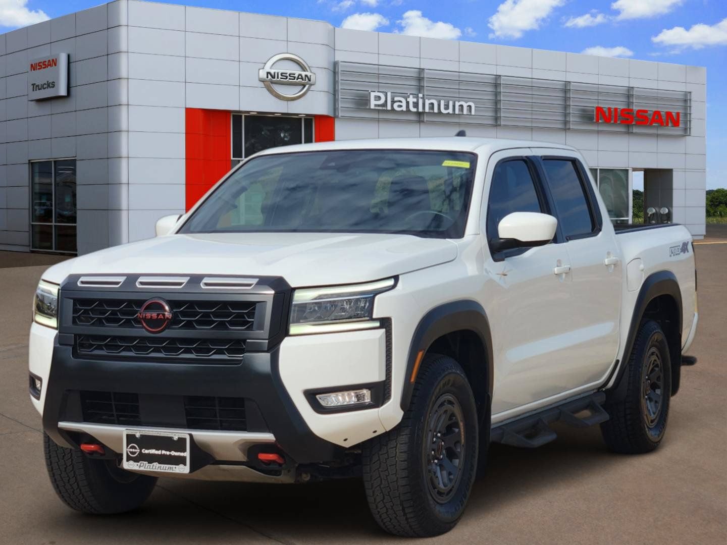 Certified 2025 Nissan Frontier PRO-4X w/ Tow Package AWD/4WD image 2