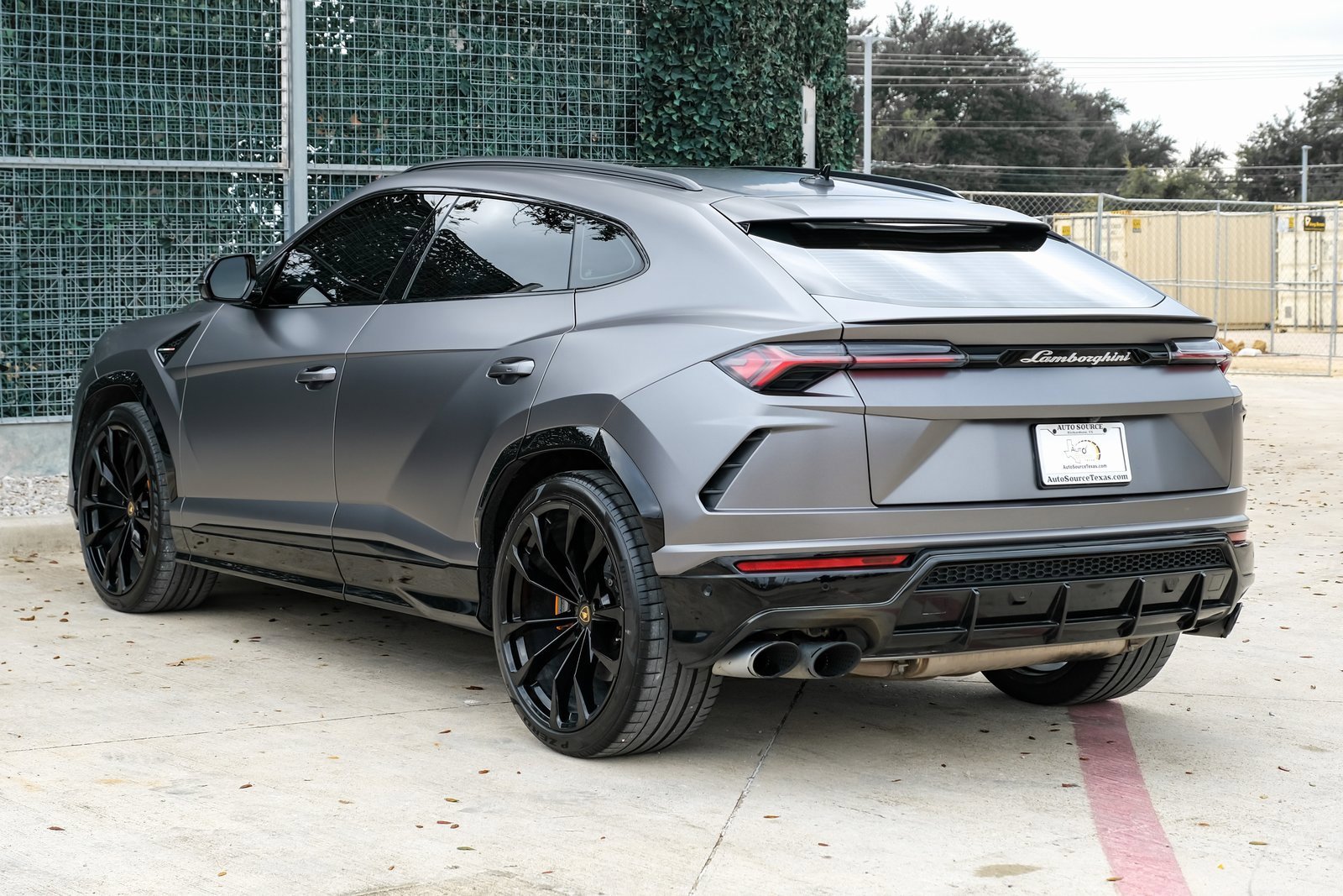 Used 2020 Lamborghini Urus image 10