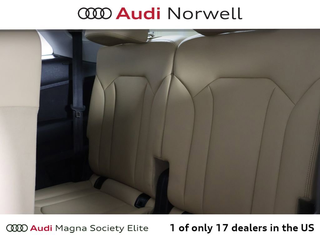 Used 2023 Audi Q7 2.0T Premium w/ Convenience Package AWD/4WD image 24