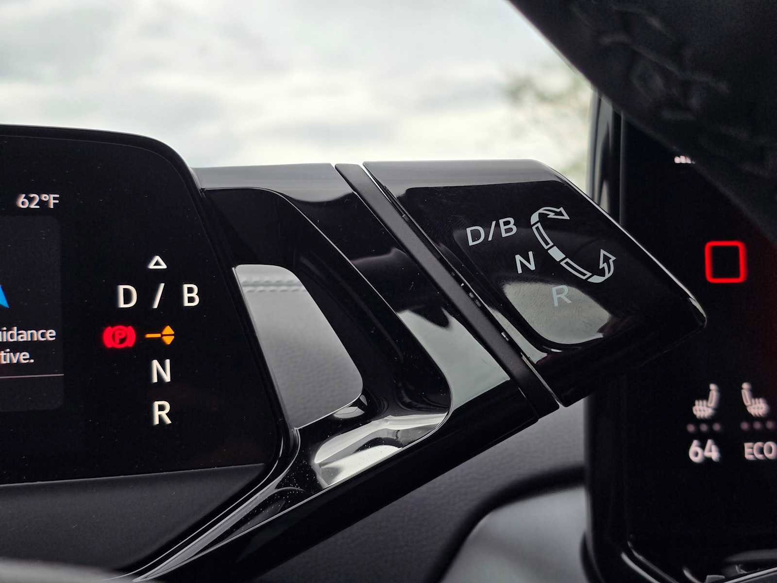 Used 2024 Volkswagen ID.4 2WD image 33