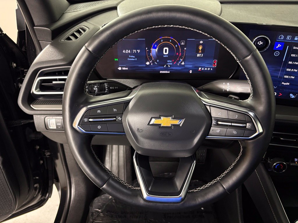 Used 2026 Chevrolet Traverse LT FWD image 18