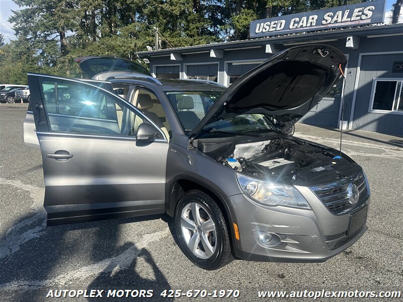 Used 2010 Volkswagen Tiguan S AWD/4WD image 1