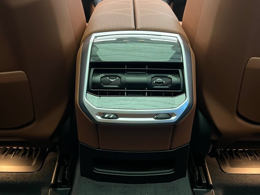 New 2026 BMW 740i xDrive AWD/4WD image 37