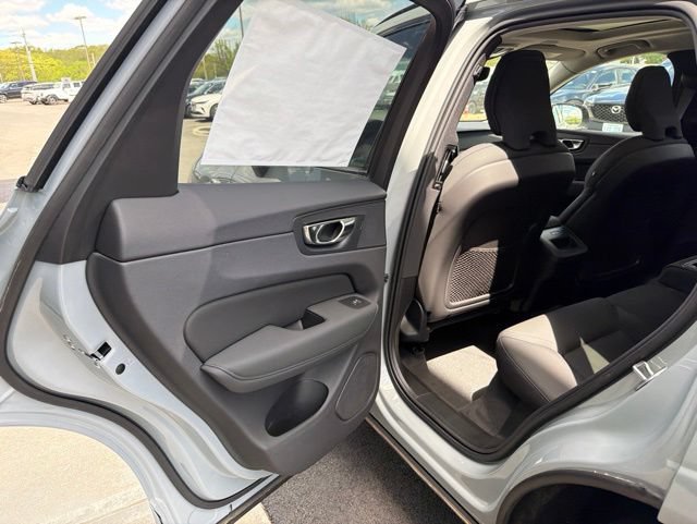 New 2026 Volvo XC60 B5 Plus w/ Climate Package AWD/4WD image 10